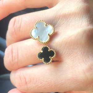 Clover costume jewelry ring